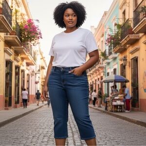 Intro by Jonathan‎ Ross Jeans Women's Sz 18W Blue Comfort Waist Cropped